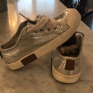 UGG toddler shoes size 10